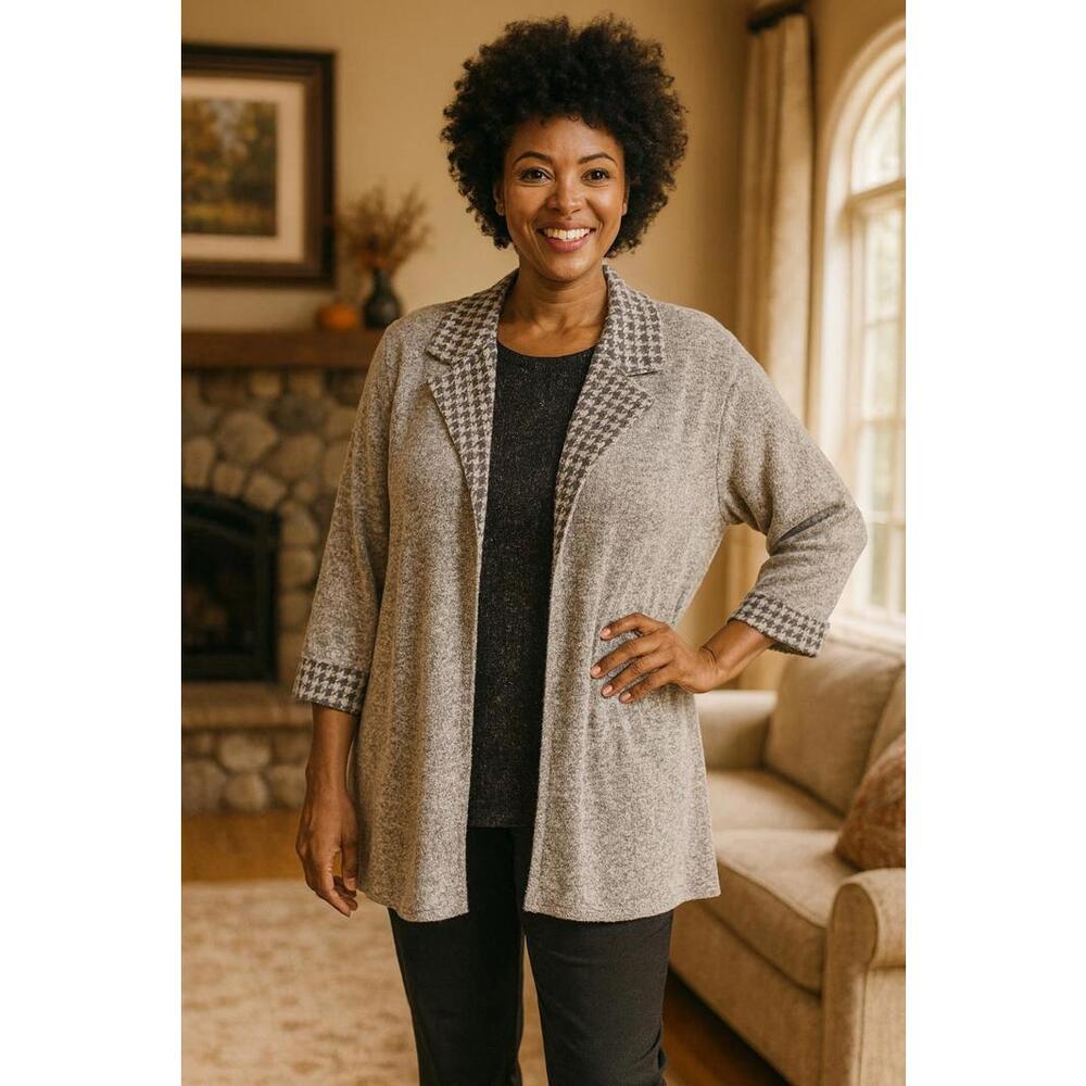Maggie Barnes Women's Gray Houndstooth Trim Open Front Sweater, 3X